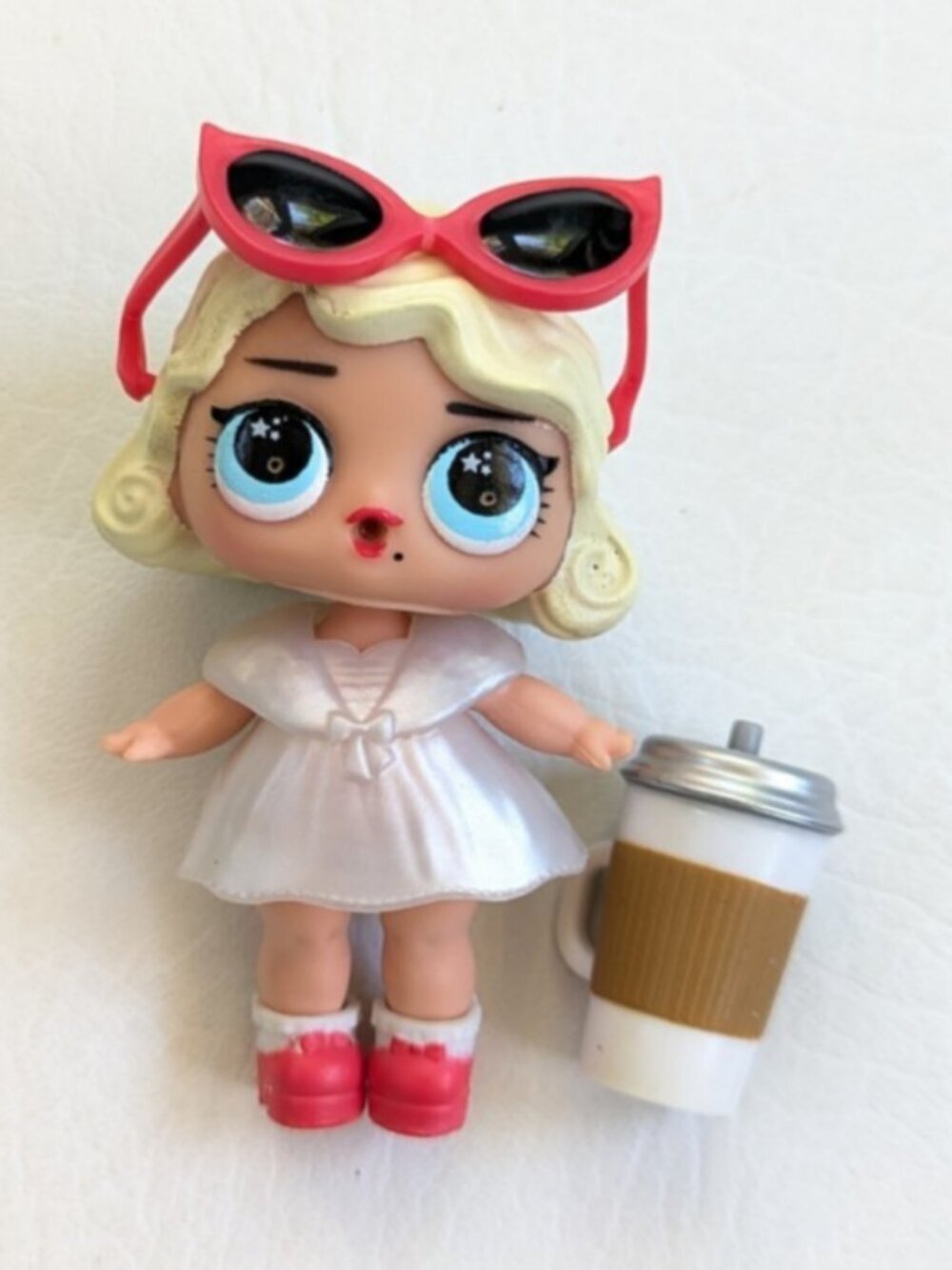 L.O.L. Suprise Lot 3 Dolls And Accessories - Picture 3 of 8